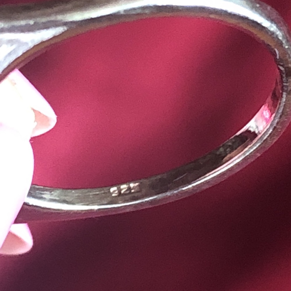 Sterling Silver Ring - Picture 4 of 4